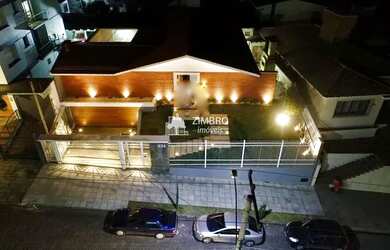 Imagem 2: Casa Alto Padrão para venda na Avenida Fernando Ferrari em Santa Maria