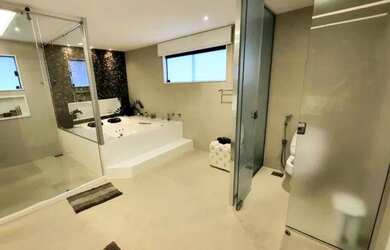 Imagem 2: Mansão contemporânea em condomínio de casa alto padrão - 5 suítes