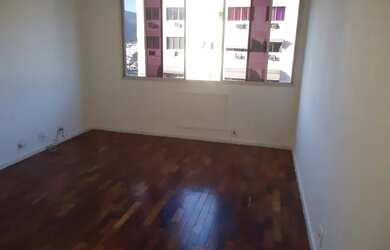 Imagem: O apartamento possui 1 Dormitório, 1 Banheiro e 49m² de Área