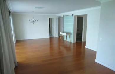 Imagem: O apartamento possui 3 Dormitórios, 1 Banheiro, 2 Vagas na