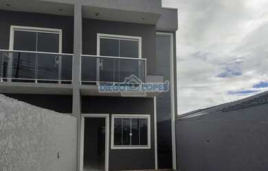 Imagem: A casa possui 3 Dormitórios, 1 Banheiro, 1 Vaga na garagem