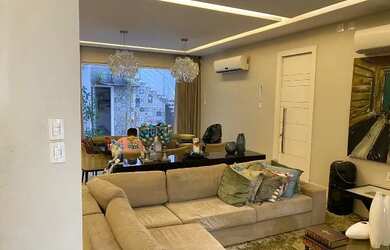 Imagem: O apartamento para alugar possui 5 Dormitórios e 5 Banheiros