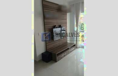 Imagem: O apartamento possui 2 Dormitórios, 1 Banheiro, 2 Vagas na