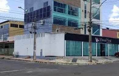 Imagem: A casa possui 5 Dormitórios, 4 Banheiros, 5 Vagas na garagem