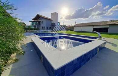 Imagem: A casa em condomínio possui 5 Dormitórios, 2 Banheiros, 4