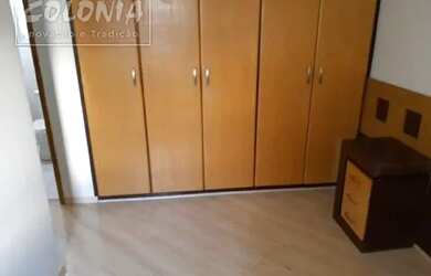 Imagem: O apartamento possui 3 Dormitórios, 1 Banheiro, 1 Vaga na garagem