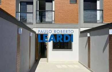 Imagem: A casa possui 2 Dormitórios, 3 Banheiros, 2 Vagas na garagem