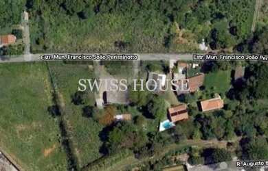 Imagem: O terreno possui 12.100m² de Área e está localizado em Parque