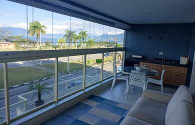 Imagem: O apartamento possui 3 Dormitórios, 1 Banheiro, 2 Vagas na