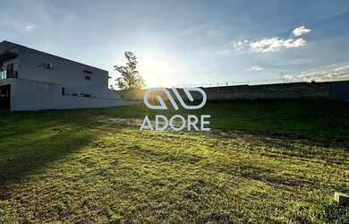 Imagem: O terreno possui 360m² de Área e está localizado em Loteamento