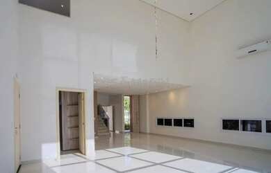 Imagem: A casa em condomínio possui 3 Dormitórios, 4 Banheiros, 4