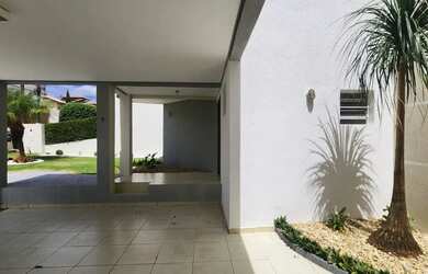 Imagem 3: Casa Assobradada de Alto Padrão Condomínio Vale do Arvoredo Londrina/PR