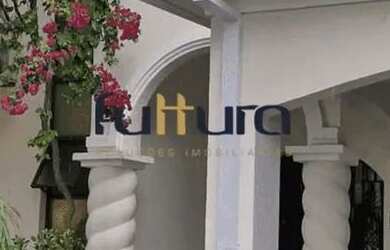 Imagem: A casa em condomínio possui 3 Dormitórios, 3 Banheiros, 3