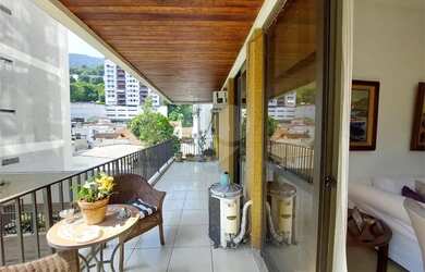 Imagem: O apartamento possui 3 Dormitórios, 4 Banheiros, 2 Vagas na