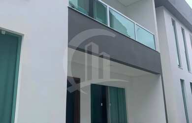 Imagem: A casa em condomínio possui 3 Dormitórios, 2 Banheiros, 1