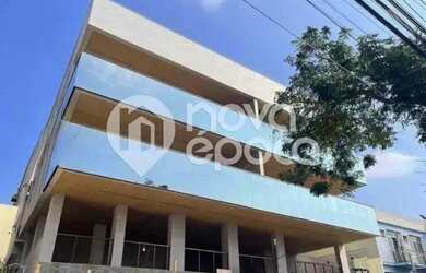 Imagem: O apartamento possui 3 Dormitórios, 4 Banheiros, 2 Vagas na