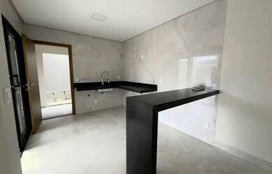 Imagem 6: Casa em Palmas. Piscina, Churrasqueira, Guarda roupae150m² de Área