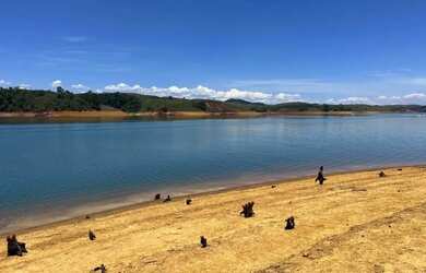 Imagem: O terreno possui 5.000m² de Área e está localizado em Centro