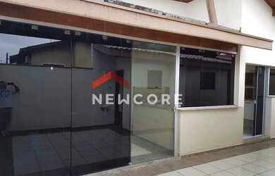 Imagem: A casa em condomínio possui 3 Dormitórios, 3 Banheiros, 4