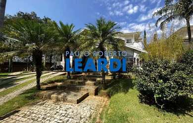 Imagem: A casa em condomínio possui 3 Dormitórios, 5 Banheiros, 4