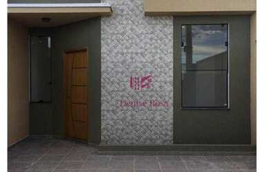 Imagem: A casa possui 2 Dormitórios, 1 Banheiro, 2 Vagas na garagem