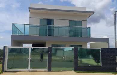 Imagem: A casa em condomínio possui 4 Dormitórios, 5 Banheiros, 2