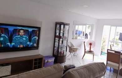 Imagem: A casa em condomínio possui 3 Dormitórios, 2 Banheiros, 2