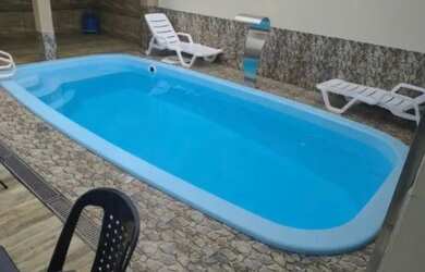 Imagem 3: V2- vendo casa com piscina