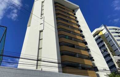 Imagem: O apartamento possui 3 Dormitórios, 2 Banheiros, 2 Vagas na