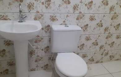 Imagem: A casa possui 1 Dormitório, 1 Banheiro e está localizado