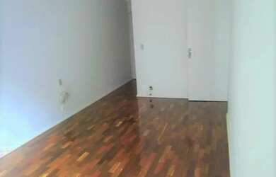 Imagem 11: Apartamento de sala e três quartos, em rua tranquila de Copacabana