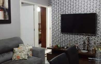 Imagem: O apartamento possui 2 Dormitórios, 1 Banheiro, 1 Vaga na garagem