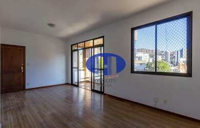 Imagem: O apartamento possui 4 Dormitórios, 4 Banheiros, 2 Vagas na