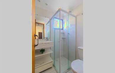 Imagem: O apartamento possui 2 Dormitórios, 2 Banheiros, 1 Vaga na