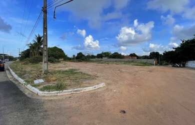 Imagem: O terreno possui 1.000m² de Área e está localizado em Altiplano