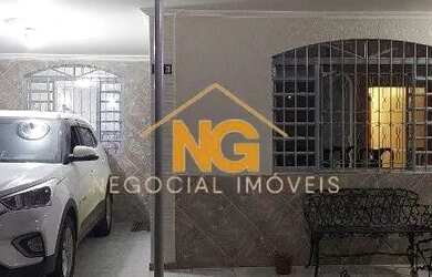 Imagem: A casa possui 3 Dormitórios, 4 Banheiros, 3 Vagas na garagem