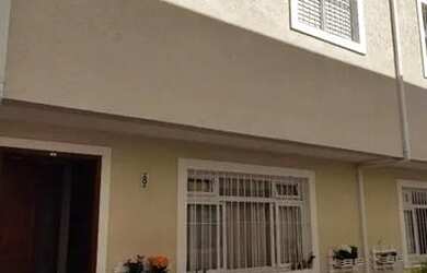 Imagem: A casa em condomínio possui 3 Dormitórios, 2 Banheiros, 2