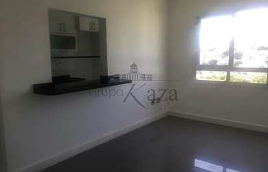 Imagem: O apartamento possui 1 Dormitório, 1 Banheiro, 1 Vaga na garagem