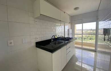 Imagem: O apartamento possui 2 Dormitórios, 2 Banheiros, 1 Vaga na