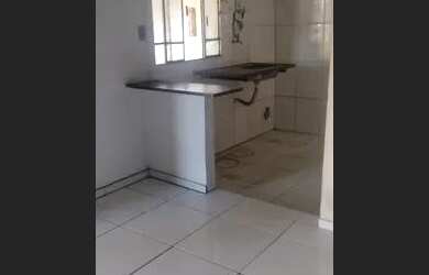 Imagem: A casa possui 2 Dormitórios, 1 Banheiro, 4 Vagas na garagem