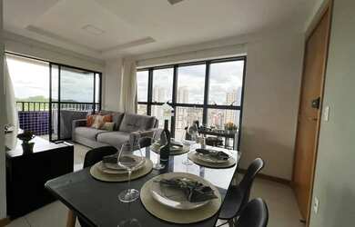 Imagem: O apartamento possui 2 Dormitórios, 2 Banheiros, 2 Vagas na