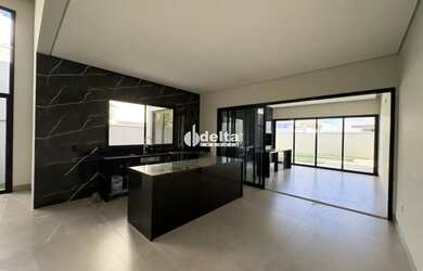 Imagem 2: Sobrado com 4 quartos sendo 3 suítes disponível para a venda no bairro...