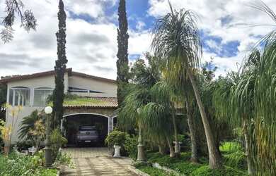 Imagem: A fazenda possui 1.800m² de Área, Imóvel novo e está localizado