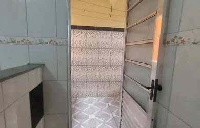 Imagem 3: Térrea para aluguel possui 50 metros quadrados com 1 quarto em Santa...