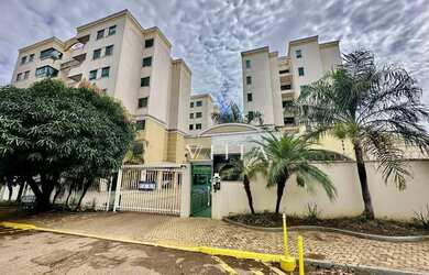 Imagem: O apartamento possui 3 Dormitórios, 2 Banheiros, 2 Vagas na