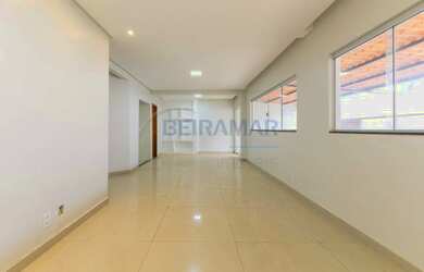 Imagem: A casa possui 3 Dormitórios, 1 Banheiro, 4 Vagas na garagem