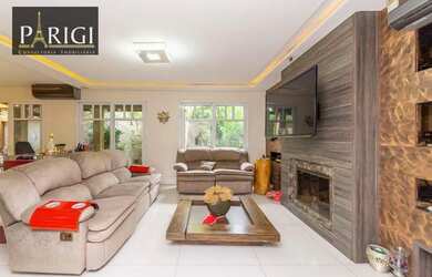 Imagem: A casa em condomínio possui 4 Dormitórios, 5 Banheiros, 4