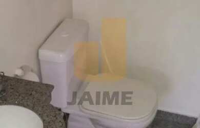 Imagem 2: Conjunto comercial com dois banheiros e uma copa