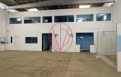 Imagem: Galpão / Depósito / Armazém em Centro - Camaçari, BA