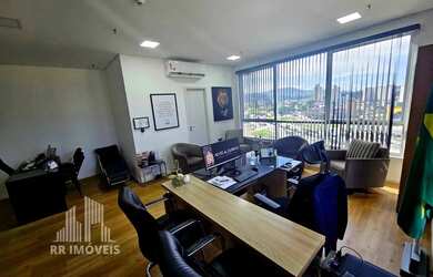 Imagem: O depósito possui 1 Vaga na garagem, 42m² de Área e está